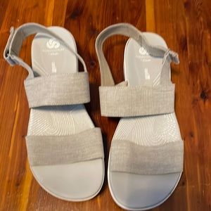 Cloudsteppers Sandal with Strap